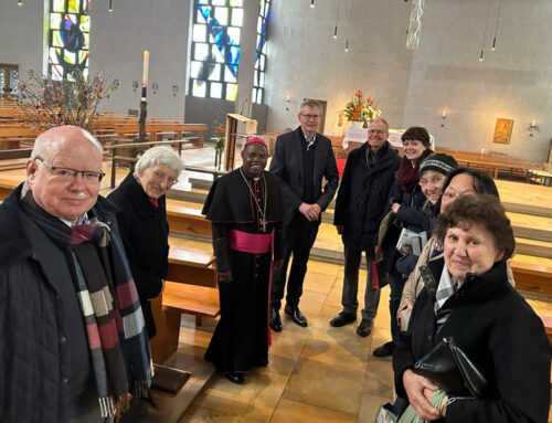 Salvatorianerbischof Lazarus Msimbe zu Besuch in München
